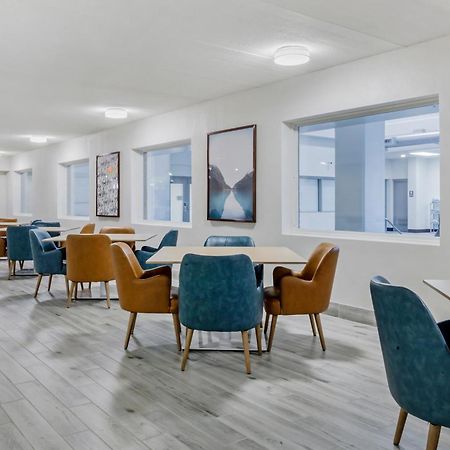 Comfort Inn & Suites Beaver Dam Экстерьер фото