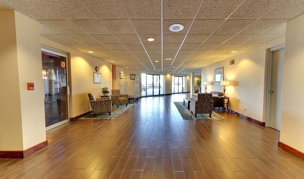 Comfort Inn & Suites Beaver Dam Экстерьер фото