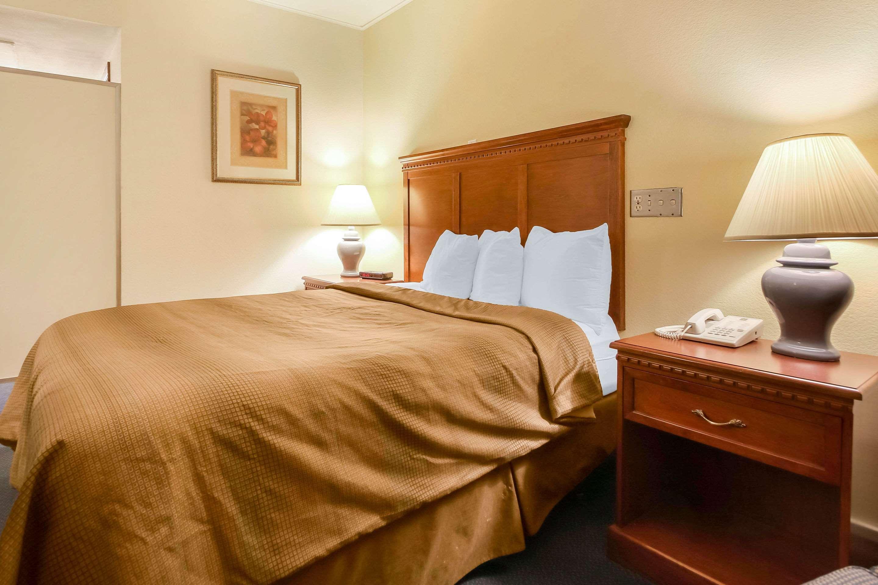 Comfort Inn & Suites Beaver Dam Экстерьер фото