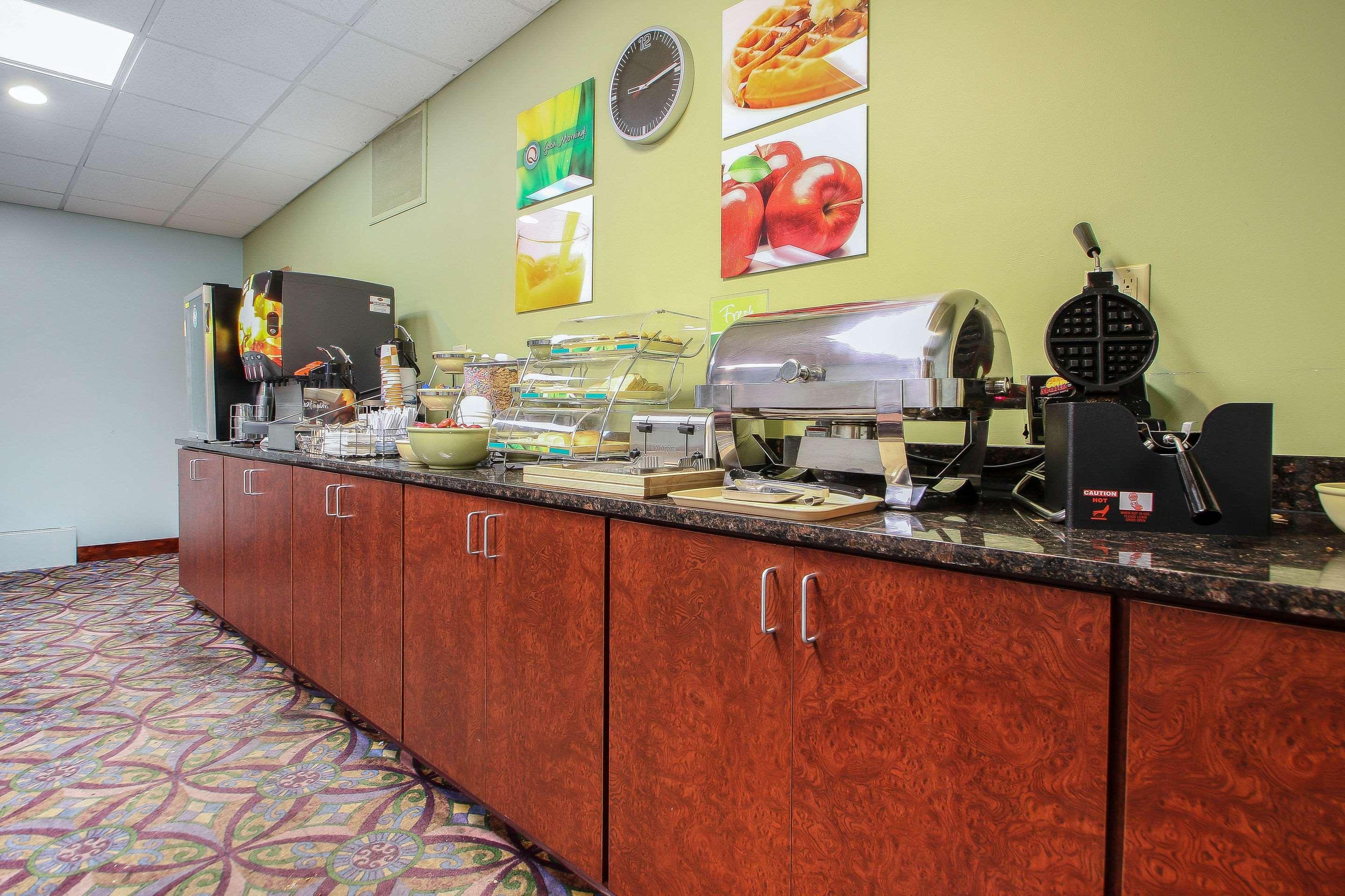 Comfort Inn & Suites Beaver Dam Экстерьер фото