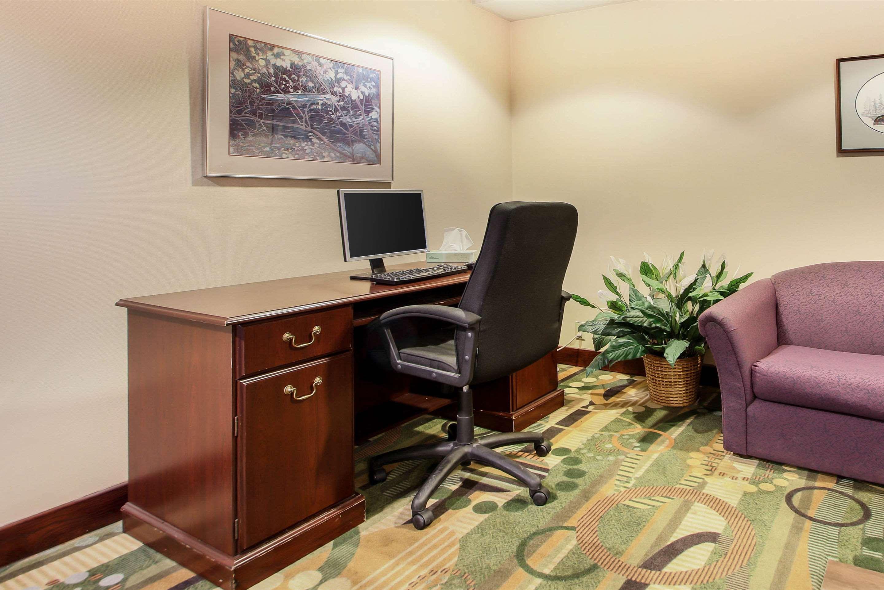 Comfort Inn & Suites Beaver Dam Экстерьер фото