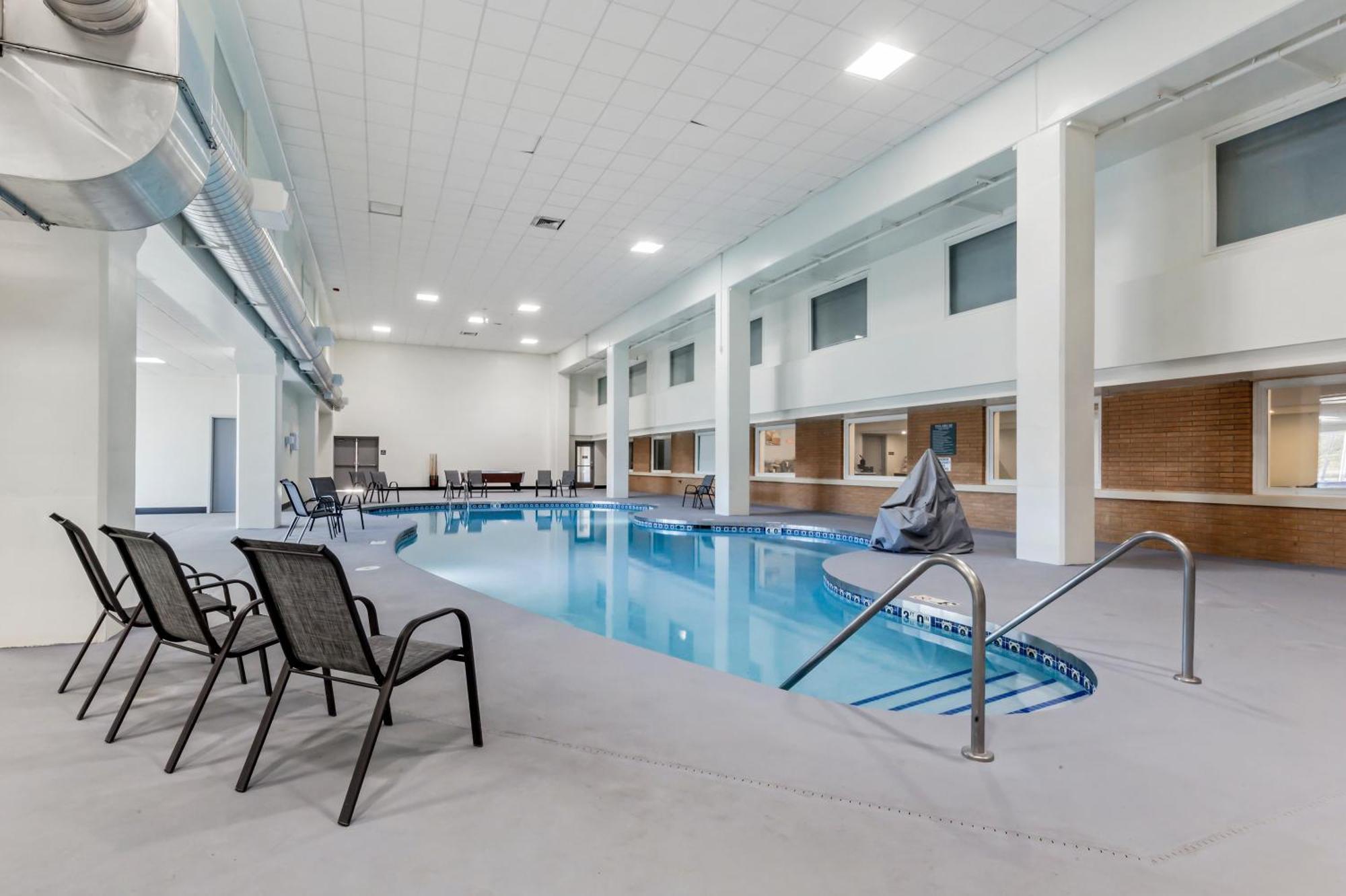 Comfort Inn & Suites Beaver Dam Экстерьер фото
