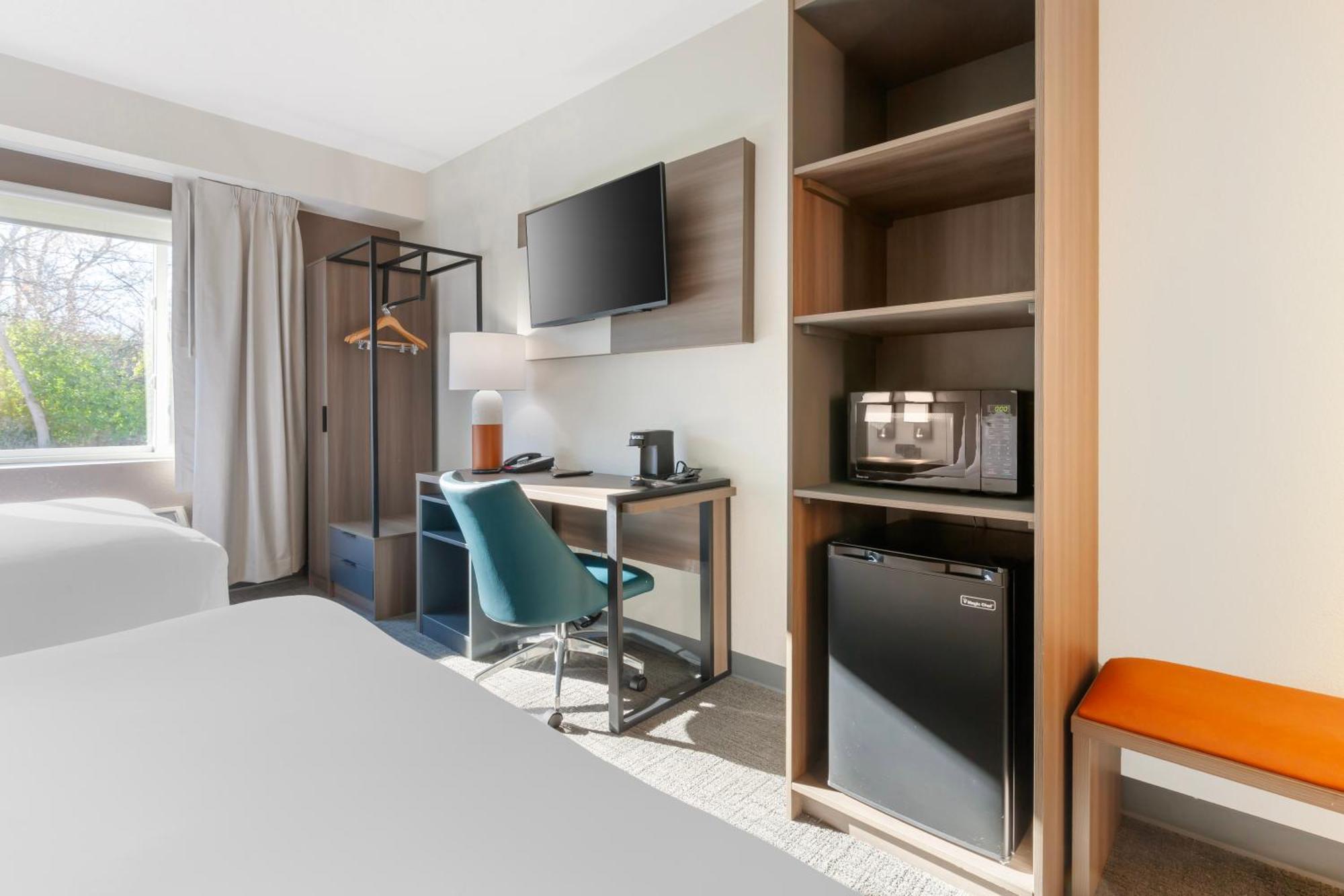 Comfort Inn & Suites Beaver Dam Экстерьер фото